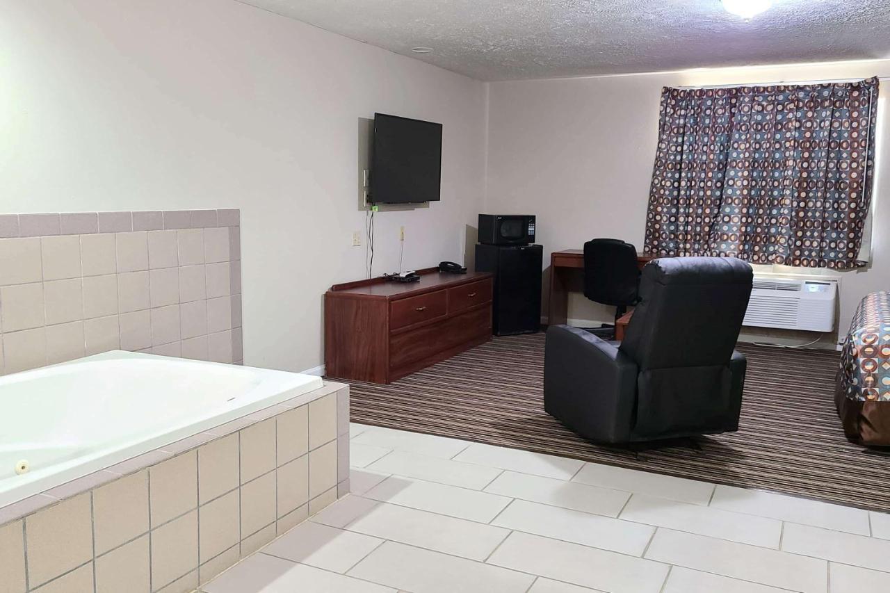 Desoto Inn & Suites Missouri Valley Eksteriør bilde